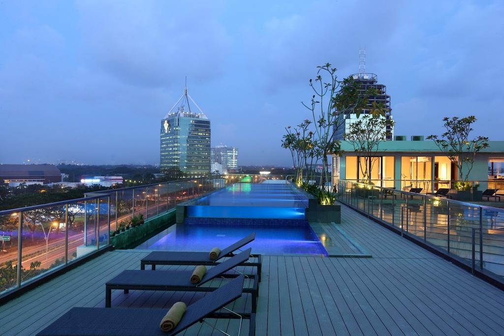 Hotel Santika Premiere Bintaro Serpong Esterno foto