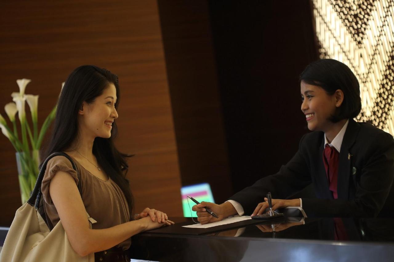 Hotel Santika Premiere Bintaro Serpong Esterno foto