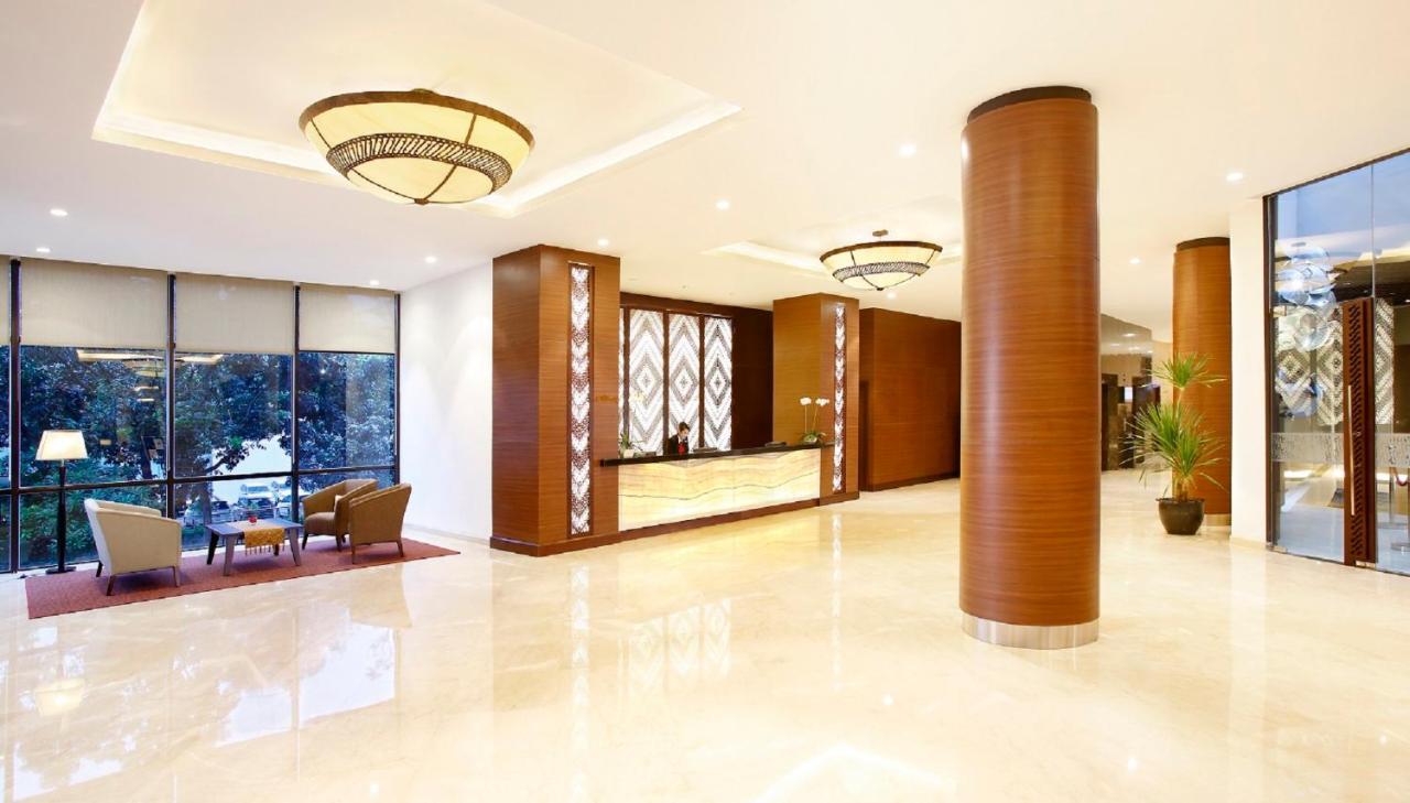 Hotel Santika Premiere Bintaro Serpong Esterno foto