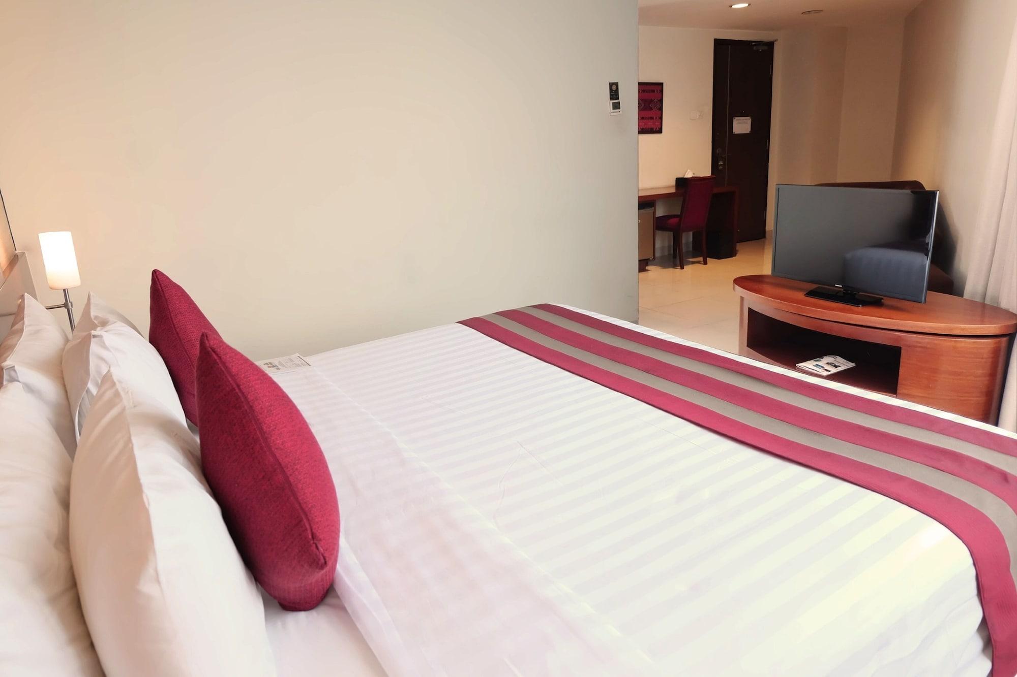 Hotel Santika Premiere Bintaro Serpong Esterno foto