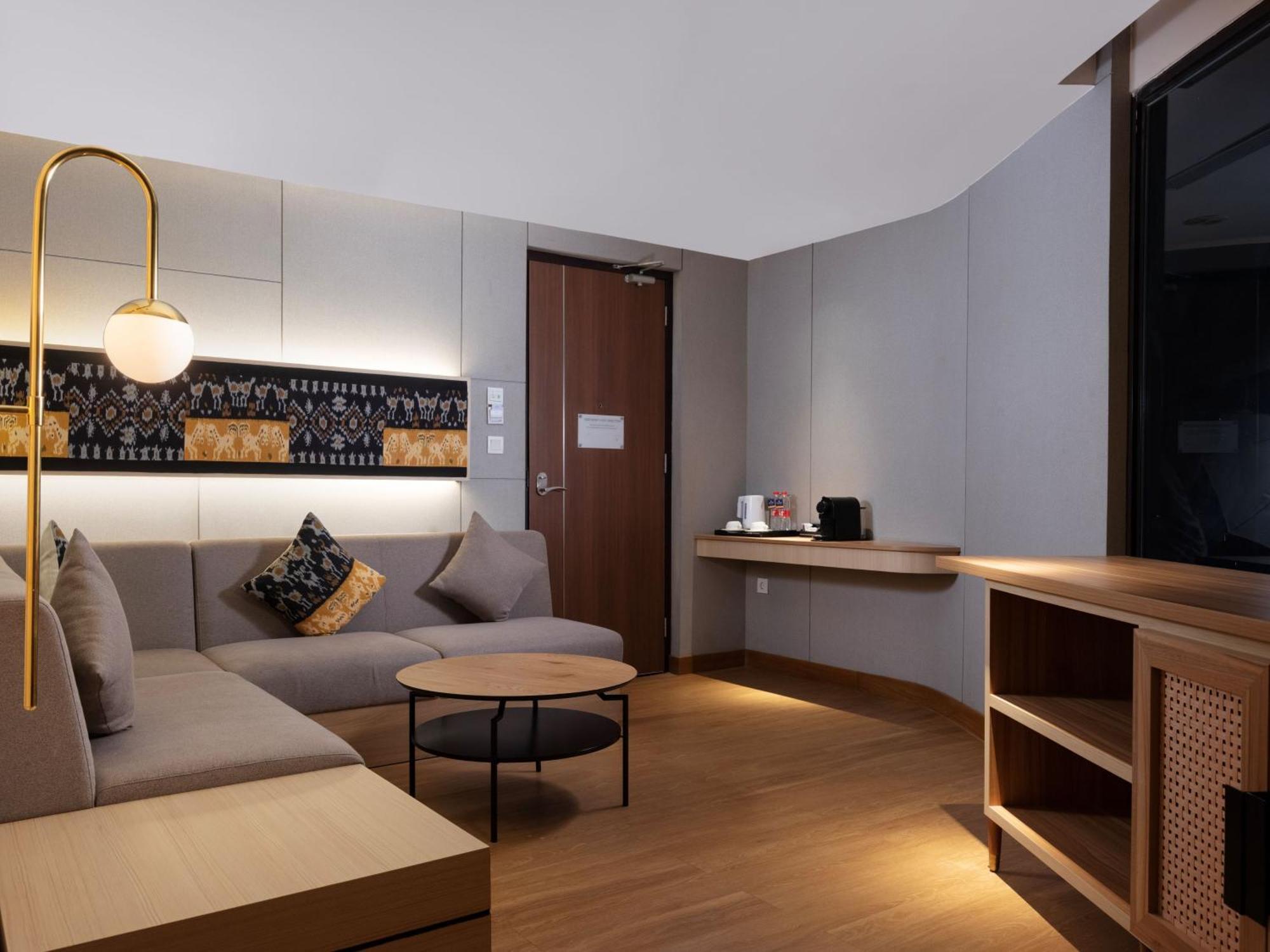 Hotel Santika Premiere Bintaro Serpong Esterno foto